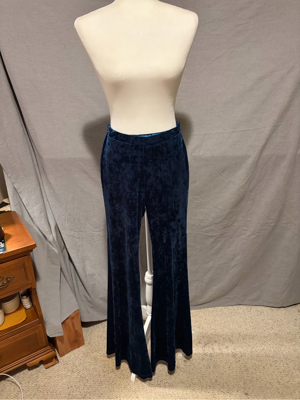 Velvet Wide-Leg Pants in deep blue